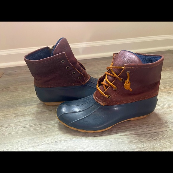 Sperry boots - Picture 1 of 4